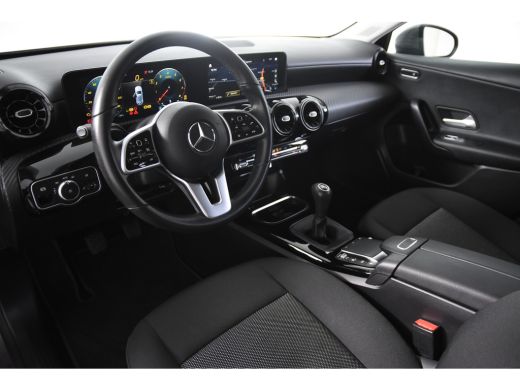 Mercedes-Benz A-Klasse 180 *1ste Eigenaar*Widescreen*Navigatie*Stoelverwarming*PDC* ActivLease financial lease
