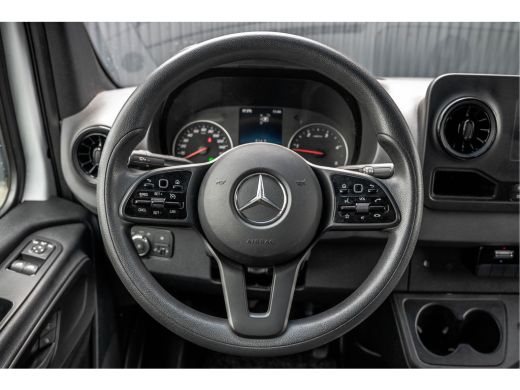 Mercedes-Benz Sprinter 315 CDI L2H2 | Automaat | Mbux | Camera | 1ste Eigenaar | Cruise | PDC | Climatronic ActivLease financial lease
