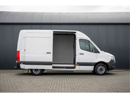 Mercedes-Benz Sprinter 315 CDI L2H2 | Automaat | Mbux | Camera | 1ste Eigenaar | Cruise | PDC | Climatronic ActivLease financial lease
