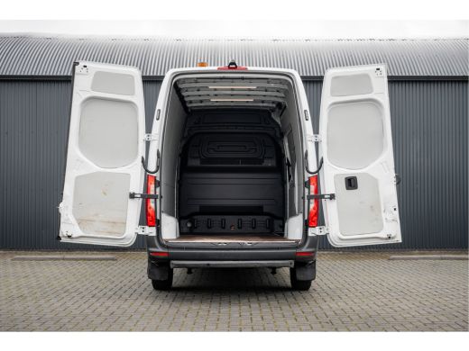 Mercedes-Benz Sprinter 315 CDI L2H2 | Automaat | Mbux | Camera | 1ste Eigenaar | Cruise | PDC | Climatronic ActivLease financial lease