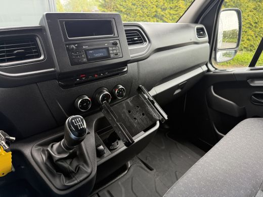 Opel Movano 2.3 Turbo 150 PK / L2H2 / 1e EIG. / TREKHAAK / 3-ZITS / AIRCO / CRUISE / INRICHTING / LED / 2500 ... ActivLease financial lease
