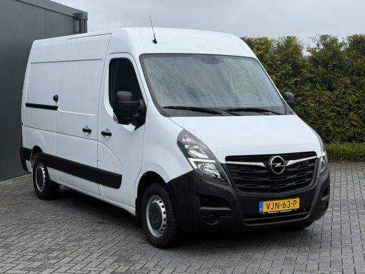 Opel Movano 2.3 Turbo 150 PK / L2H2 / 1e EIG. / TREKHAAK / 3-ZITS / AIRCO / CRUISE / INRICHTING / LED / 2500 ... ActivLease financial lease