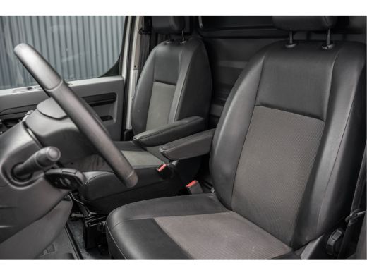 Opel Vivaro 1.5 L2H1 | 120 PK | 1ste Eigenaar | Cruise | Airco | Trekhaak | Imperiaal ActivLease financial lease