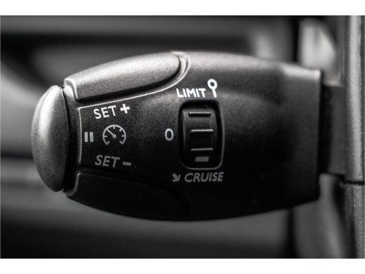 Opel Vivaro 1.5 L2H1 | 120 PK | 1ste Eigenaar | Cruise | Airco | Trekhaak | Imperiaal ActivLease financial lease