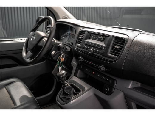 Opel Vivaro 1.5 L2H1 | 120 PK | 1ste Eigenaar | Cruise | Airco | Trekhaak | Imperiaal ActivLease financial lease