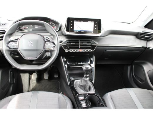 Peugeot 2008 1.2 PureTech Allure Pack | Navigatie | Camera | Trekhaak | NL auto | Apple carplay | Keyless | Bl... ActivLease financial lease