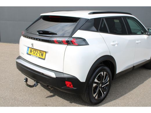 Peugeot 2008 1.2 PureTech Allure Pack | Navigatie | Camera | Trekhaak | NL auto | Apple carplay | Keyless | Bl... ActivLease financial lease