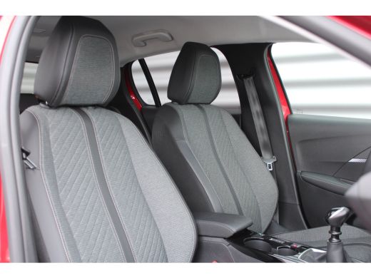 Peugeot 208 1.2 PURETECH 100PK ALLURE / NAVI / LEDER / CLIMA / PDC / 16" LMV / CAMERA / WINTERPAKKET / CRUISE... ActivLease financial lease