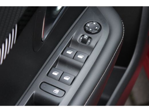 Peugeot 208 1.2 PURETECH 100PK ALLURE / NAVI / LEDER / CLIMA / PDC / 16" LMV / CAMERA / WINTERPAKKET / CRUISE... ActivLease financial lease