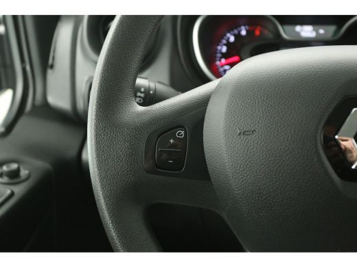 Renault Trafic 1.6 dCi L1H1 | Airco | Cruise | 3 Zits | Trekhaak | Parkeersens. ActivLease financial lease