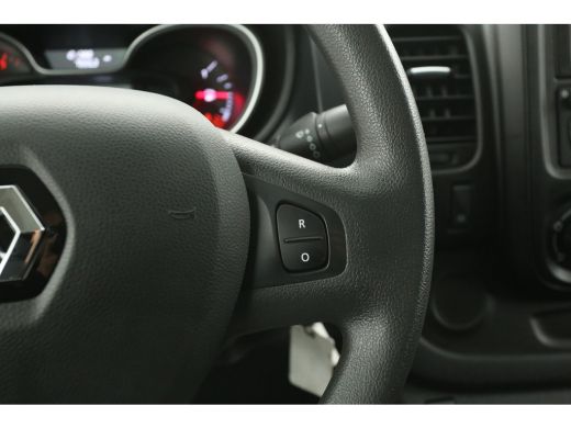 Renault Trafic 1.6 dCi L1H1 | Airco | Cruise | 3 Zits | Trekhaak | Parkeersens. ActivLease financial lease