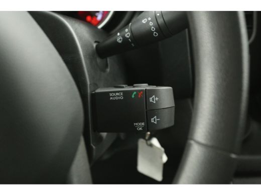 Renault Trafic 1.6 dCi L1H1 | Airco | Cruise | 3 Zits | Trekhaak | Parkeersens. ActivLease financial lease
