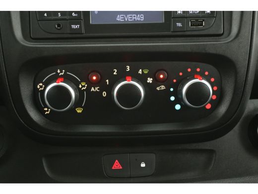 Renault Trafic 1.6 dCi L1H1 | Airco | Cruise | 3 Zits | Trekhaak | Parkeersens. ActivLease financial lease