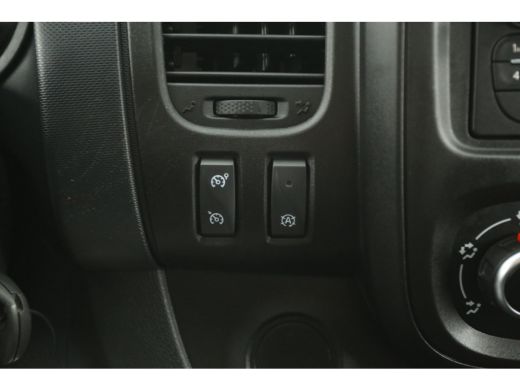 Renault Trafic 1.6 dCi L1H1 | Airco | Cruise | 3 Zits | Trekhaak | Parkeersens. ActivLease financial lease