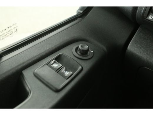 Renault Trafic 1.6 dCi L1H1 | Airco | Cruise | 3 Zits | Trekhaak | Parkeersens. ActivLease financial lease