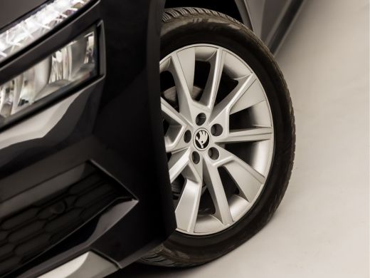 Skoda Kamiq 1.0 TSI Sport (VIRTUAL COCKPIT, APPLE CARPLAY, GROOT NAVI, PARKEERSENSOREN, SPORTSTOELEN, GETINT ... ActivLease financial lease