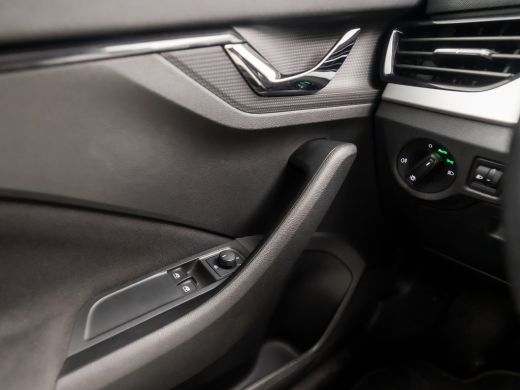 Skoda Kamiq 1.0 TSI Sport (VIRTUAL COCKPIT, APPLE CARPLAY, GROOT NAVI, PARKEERSENSOREN, SPORTSTOELEN, GETINT ... ActivLease financial lease
