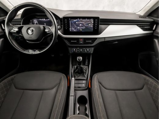Skoda Kamiq 1.0 TSI Sport (VIRTUAL COCKPIT, APPLE CARPLAY, GROOT NAVI, PARKEERSENSOREN, SPORTSTOELEN, GETINT ... ActivLease financial lease