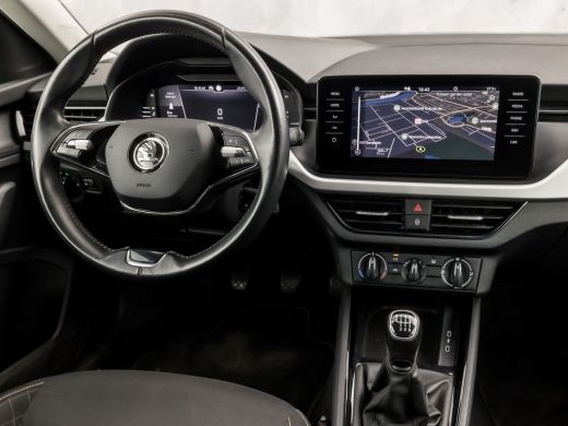 Skoda Kamiq 1.0 TSI Sport (VIRTUAL COCKPIT, APPLE CARPLAY, GROOT NAVI, PARKEERSENSOREN, SPORTSTOELEN, GETINT ... ActivLease financial lease