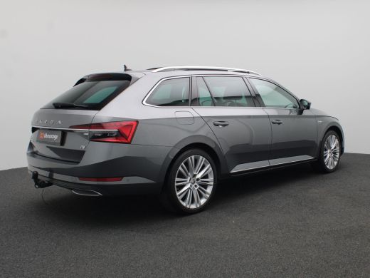 Skoda Superb Combi 1.4 TSI iV Laurin & Klement 218PK DSG SOH 92,8%, Panoramadak, Trekhaak, Canton Audio, Keyle... ActivLease financial lease
