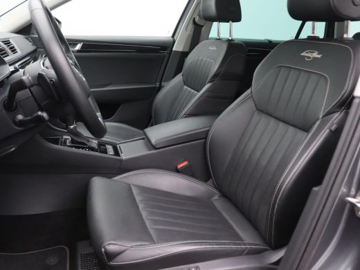 Skoda Superb Combi 1.4 TSI iV Laurin & Klement 218PK DSG SOH 92,8%, Panoramadak, Trekhaak, Canton Audio, Keyle... ActivLease financial lease
