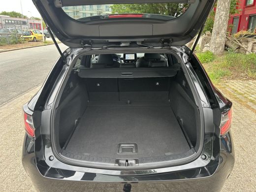 Toyota Corolla Touring Sports 1.8 Hybrid Dynamic ActivLease financial lease