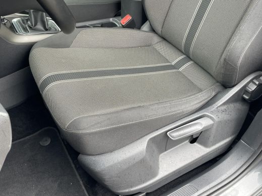 Volkswagen T-Roc 1.0 TSI Style Business | BTW ! ! | Panoramaschuif dak | Elk achterklep | Digital dashboard | ActivLease financial lease