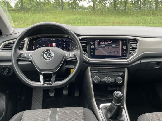 Volkswagen T-Roc 1.0 TSI Style Business | BTW ! ! | Panoramaschuif dak | Elk achterklep | Digital dashboard | ActivLease financial lease