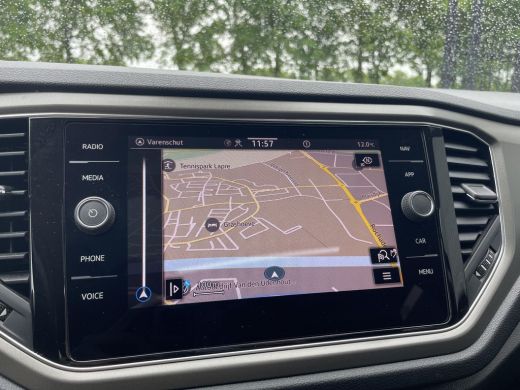 Volkswagen T-Roc 1.0 TSI Style Business | BTW ! ! | Panoramaschuif dak | Elk achterklep | Digital dashboard | ActivLease financial lease