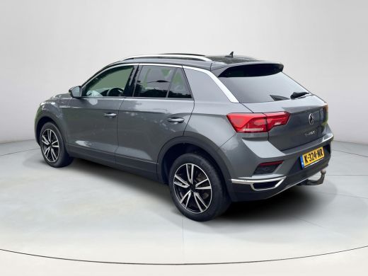 Volkswagen T-Roc 1.0 TSI Style Business | BTW ! ! | Panoramaschuif dak | Elk achterklep | Digital dashboard | ActivLease financial lease