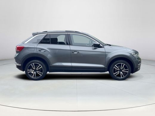 Volkswagen T-Roc 1.0 TSI Style Business | BTW ! ! | Panoramaschuif dak | Elk achterklep | Digital dashboard | ActivLease financial lease