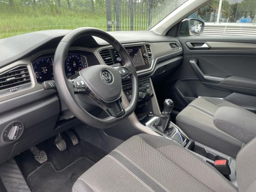 Volkswagen T-Roc 1.0 TSI Style Business | BTW ! ! | Panoramaschuif dak | Elk achterklep | Digital dashboard | ActivLease financial lease