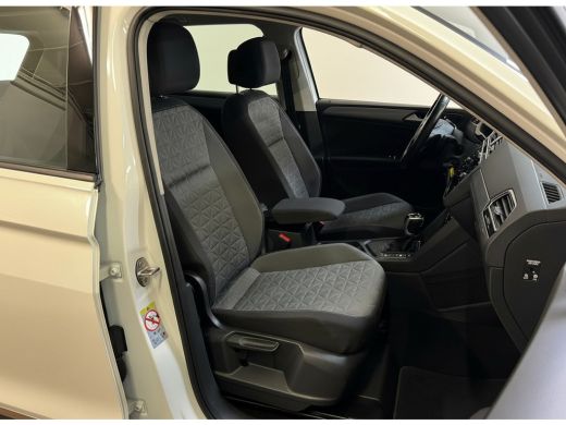 Volkswagen Tiguan E-Hybrid 245PK DSG LIFE NAVI/VIRTUAL/TREKHAAK ActivLease financial lease