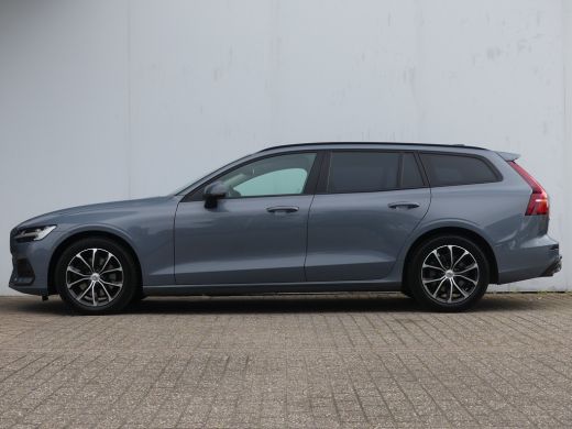 Volvo  V60 2.0 B3 Momentum Business | TREKHAAK | ADAPTIVE CRUISE | STUUR+STOELVERWARMING | CAMERA | PARKEERS... ActivLease financial lease