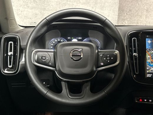 Volvo  XC40 1.5 T4 Recharge Inscription 211Pk Automaat (APPLE CARPLAY, GROOT NAVI, GETINT GLAS, TREKHAAK, SPO... ActivLease financial lease