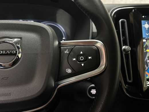 Volvo  XC40 1.5 T4 Recharge Inscription 211Pk Automaat (APPLE CARPLAY, GROOT NAVI, GETINT GLAS, TREKHAAK, SPO... ActivLease financial lease