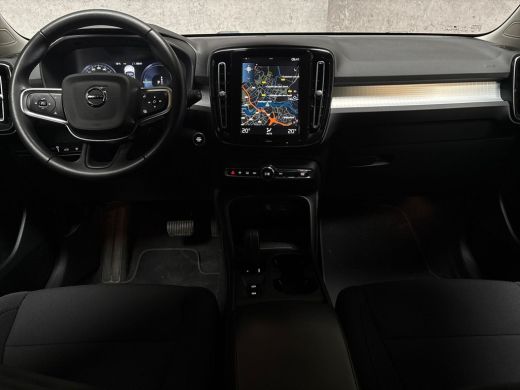 Volvo  XC40 1.5 T4 Recharge Inscription 211Pk Automaat (APPLE CARPLAY, GROOT NAVI, GETINT GLAS, TREKHAAK, SPO... ActivLease financial lease