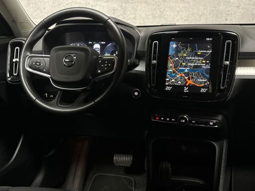 Volvo  XC40 1.5 T4 Recharge Inscription 211Pk Automaat (APPLE CARPLAY, GROOT NAVI, GETINT GLAS, TREKHAAK, SPO... ActivLease financial lease