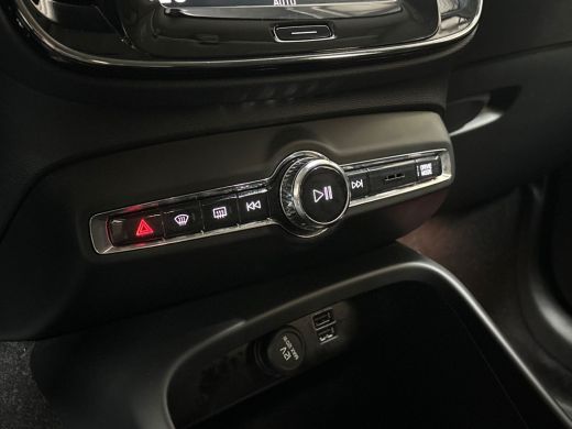 Volvo  XC40 1.5 T4 Recharge Inscription 211Pk Automaat (APPLE CARPLAY, GROOT NAVI, GETINT GLAS, TREKHAAK, SPO... ActivLease financial lease