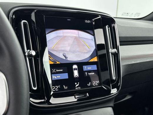 Volvo  XC40 T5 Recharge R-Design | 19" | Leder/Nubuck | Panoramadak | Trekhaak | Stoel/Stuurverwarming | Park... ActivLease financial lease