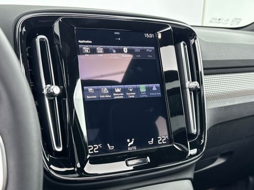 Volvo  XC40 T5 Recharge R-Design | 19" | Leder/Nubuck | Panoramadak | Trekhaak | Stoel/Stuurverwarming | Park... ActivLease financial lease