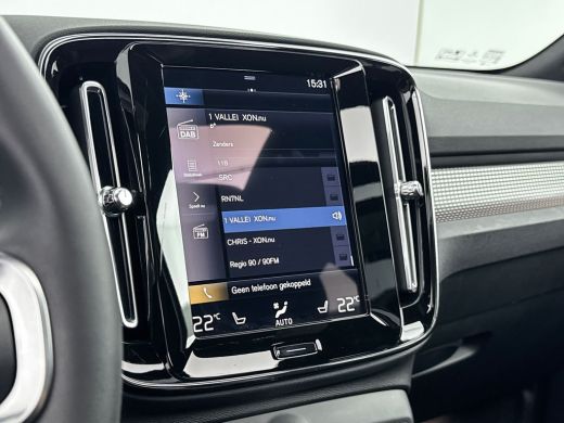 Volvo  XC40 T5 Recharge R-Design | 19" | Leder/Nubuck | Panoramadak | Trekhaak | Stoel/Stuurverwarming | Park... ActivLease financial lease