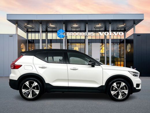 Volvo  XC40 T5 Recharge R-Design | 19" | Leder/Nubuck | Panoramadak | Trekhaak | Stoel/Stuurverwarming | Park... ActivLease financial lease