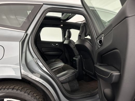 Volvo  XC60 2.0 T8 Twin Engine AWD R-Design (INCL.BTW) *PANO | LEATHER-MICROFIBRE | FULL-LED | KEYLESS | AIR-... ActivLease financial lease