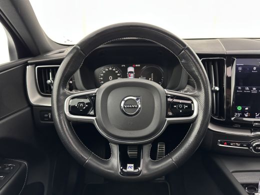 Volvo  XC60 2.0 T8 Twin Engine AWD R-Design (INCL.BTW) *PANO | LEATHER-MICROFIBRE | FULL-LED | KEYLESS | AIR-... ActivLease financial lease