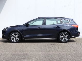 Ford Focus 1.0 EcoBoost Hybrid Active Business | TREKHAAK | CAMERA | PARKEERSENSOREN V+A | APPLE CARPLAY / A...