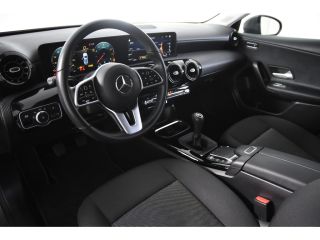 Mercedes-Benz A-Klasse 180 *1ste Eigenaar*Widescreen*Navigatie*Stoelverwarming*PDC*