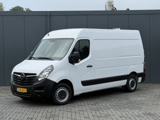 Opel Movano 2.3 Turbo 150 PK / L2H2 / 1e EIG. / TREKHAAK / 3-ZITS / AIRCO / CRUISE / INRICHTING / LED / 2500 ...