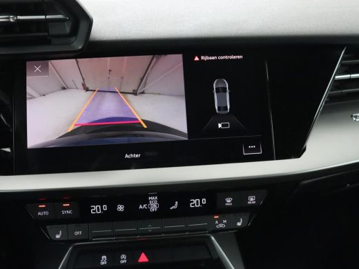 Audi A3 30 TFSI Advanced edition | Stoelverwarming | Adaptive cruise | Keyless | Camera | Carplay | Audi ... ActivLease financial lease