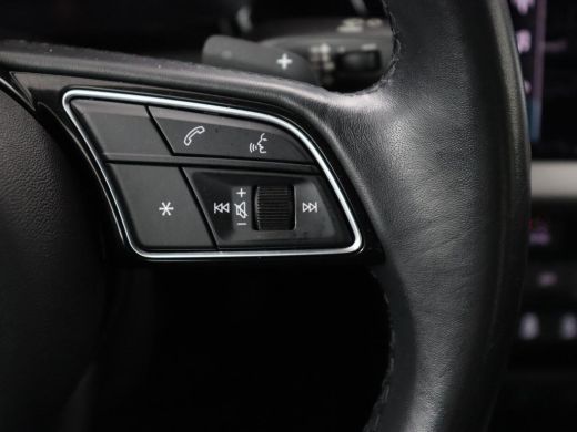Audi A3 30 TFSI Advanced edition | Stoelverwarming | Adaptive cruise | Keyless | Camera | Carplay | Audi ... ActivLease financial lease